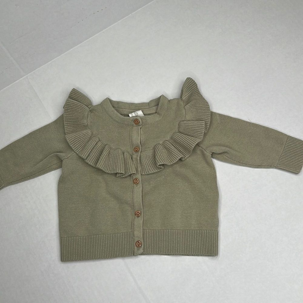 H&M sage green cotton ruffle detail cardigan  sweater EUC size 4-6 months